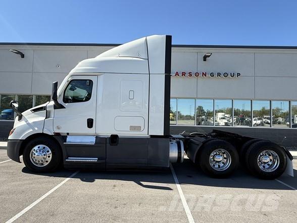 Freightliner CASCADIA 116 曳引機組件