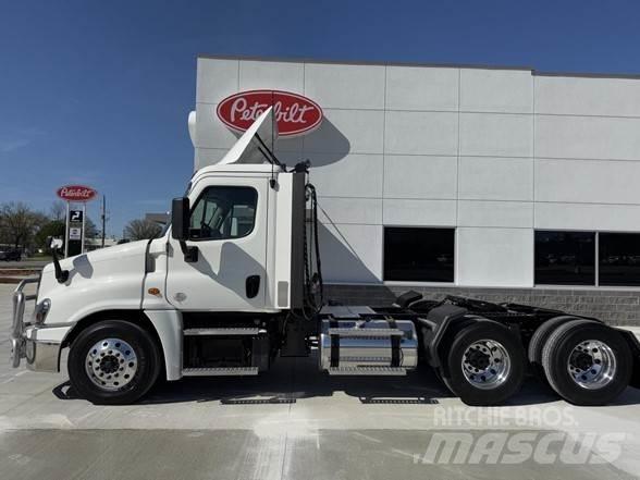 Freightliner CASCADIA 125 曳引機組件