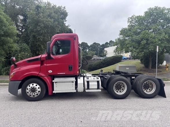 Freightliner CASCADIA 126 曳引機組件