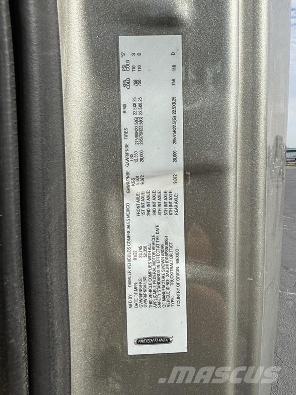 Freightliner CASCADIA 126 曳引機組件