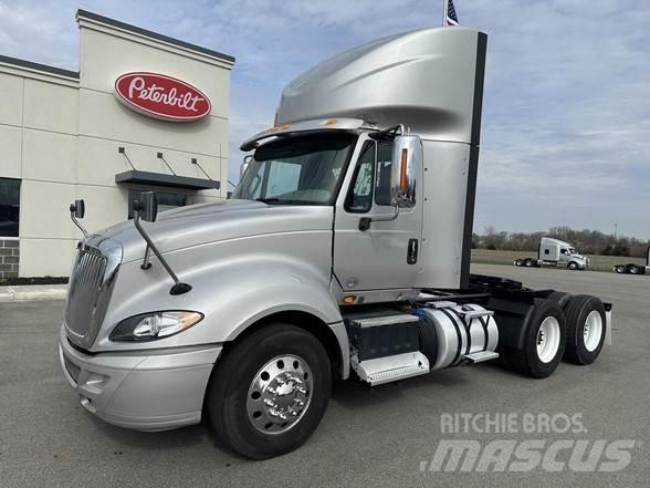 International PROSTAR 曳引機組件
