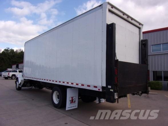 Kenworth T300 貨箱式卡車