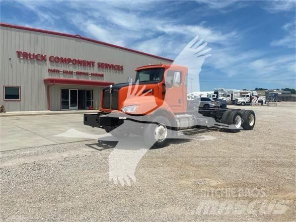 Kenworth T400 商用底盤車