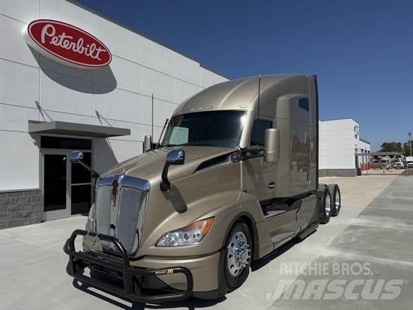 Kenworth T680 曳引機組件
