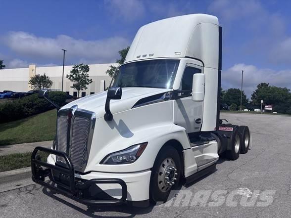 Kenworth T680 曳引機組件
