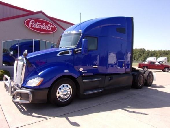 Kenworth T680 曳引機組件