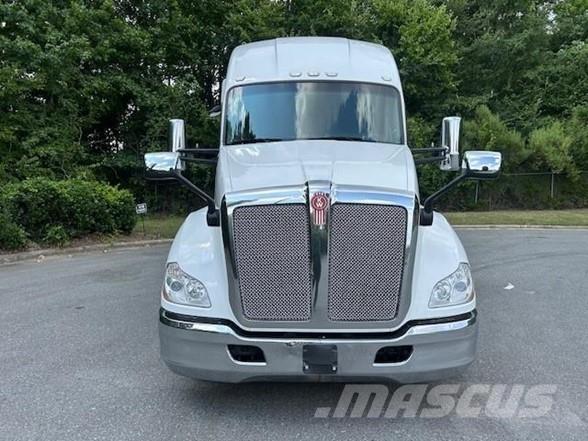 Kenworth T680 曳引機組件