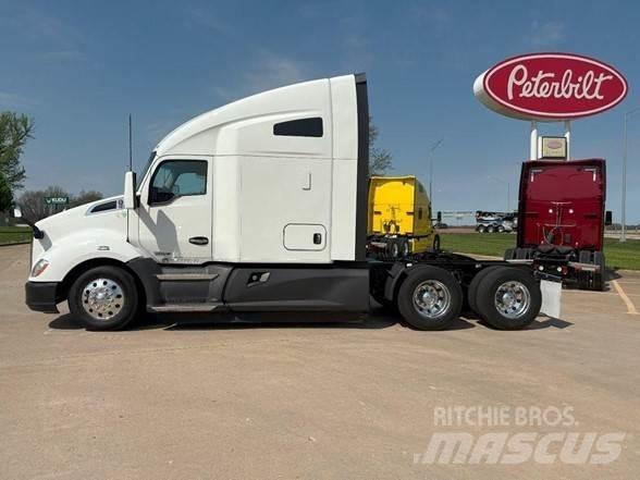 Kenworth T680 曳引機組件