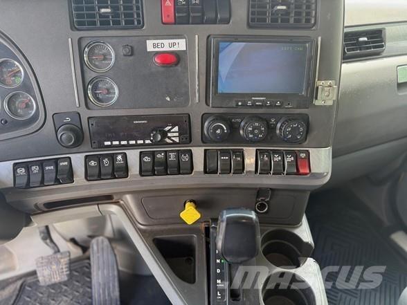 Kenworth T880 傾卸式卡車