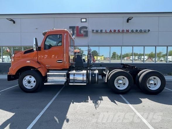 Kenworth T880 曳引機組件