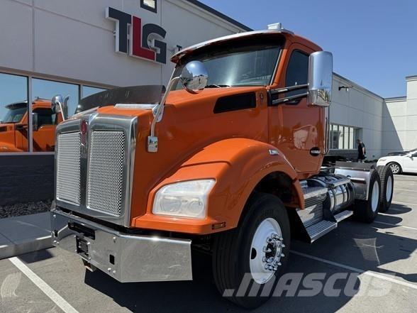 Kenworth T880 曳引機組件