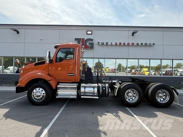 Kenworth T880 曳引機組件