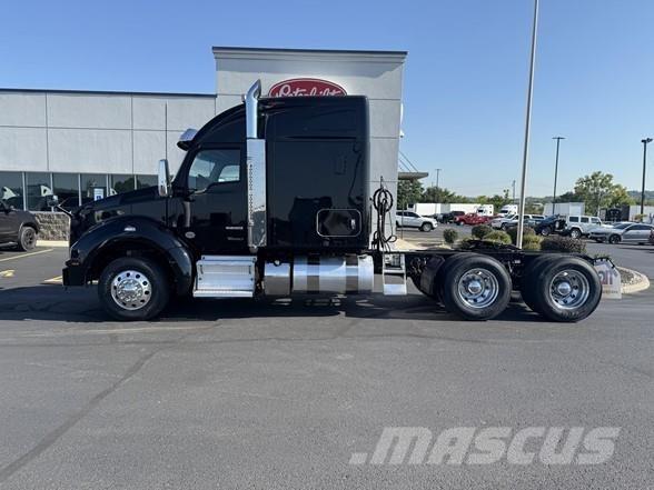 Kenworth T880 曳引機組件