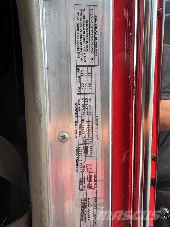 Kenworth W900 曳引機組件