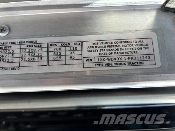 Kenworth W900 曳引機組件