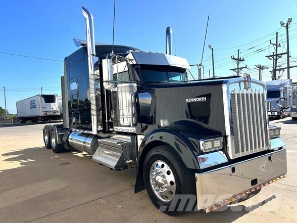 Kenworth W900 曳引機組件