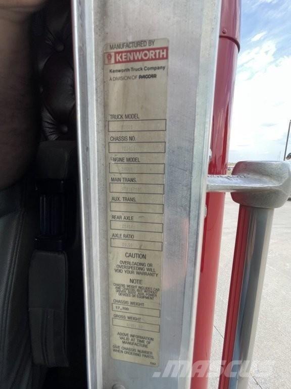 Kenworth W900B 曳引機組件