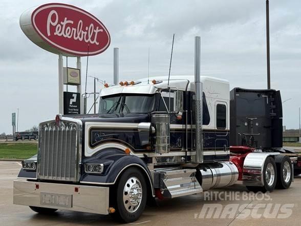 Kenworth W900L 曳引機組件