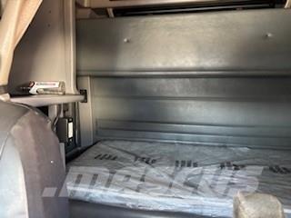 Peterbilt 379 曳引機組件