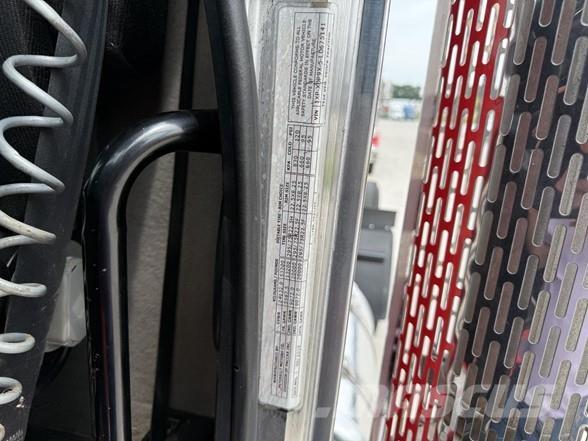 Peterbilt 389 曳引機組件