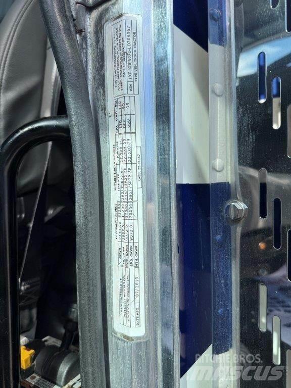 Peterbilt 389 曳引機組件