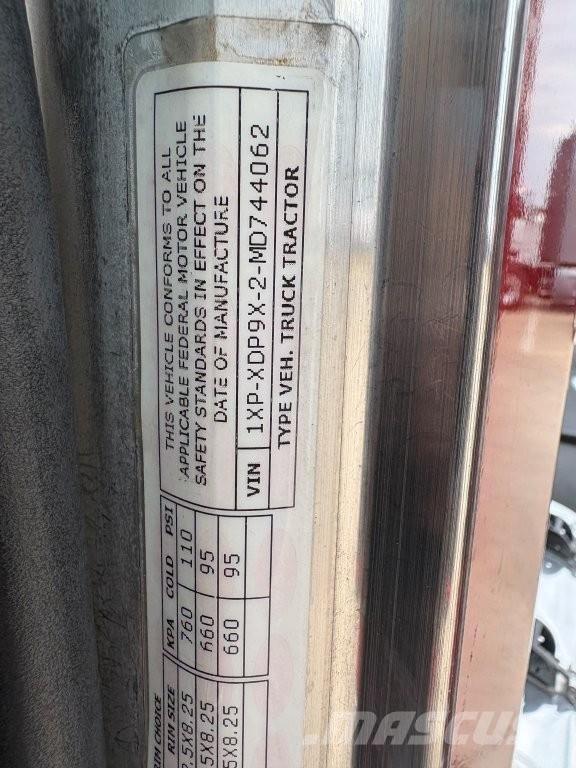 Peterbilt 389 曳引機組件