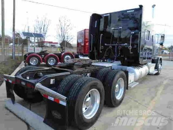 Peterbilt 389 曳引機組件