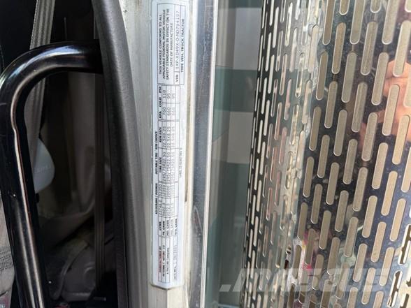 Peterbilt 389 曳引機組件