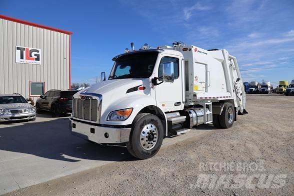 Peterbilt 536 垃圾車