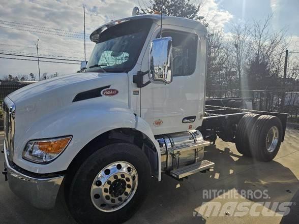 Peterbilt 536 曳引機組件