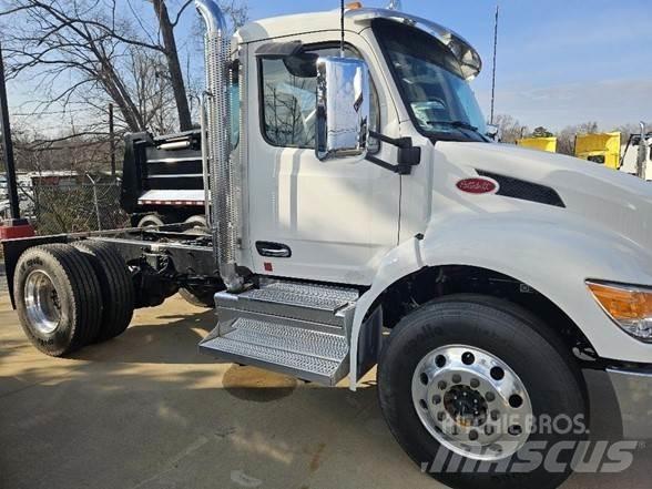 Peterbilt 536 曳引機組件