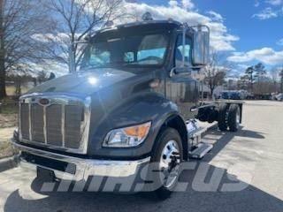 Peterbilt 536 商用底盤車