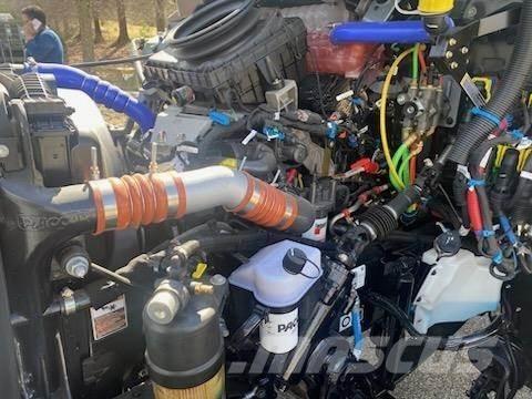 Peterbilt 536 商用底盤車