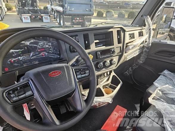 Peterbilt 536 商用底盤車