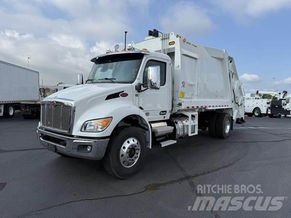 Peterbilt 537 垃圾車