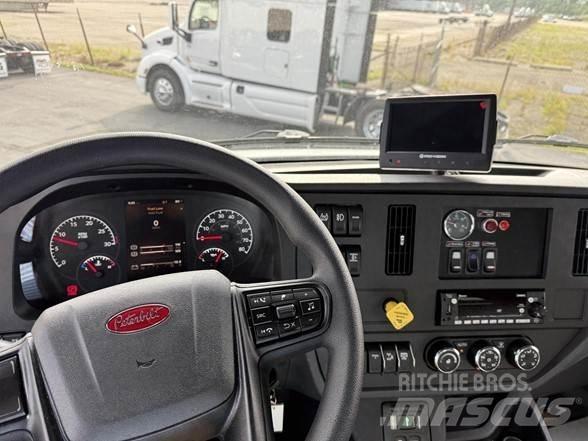 Peterbilt 537 垃圾車