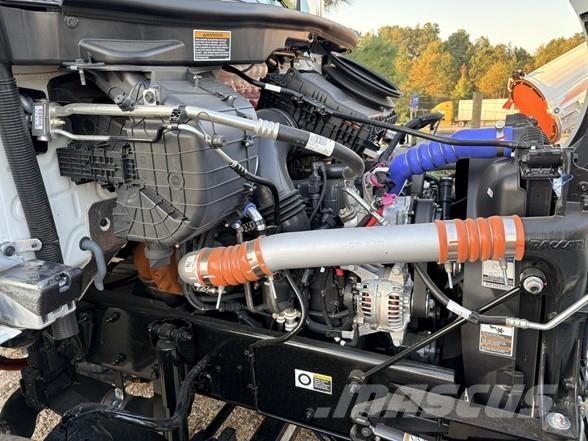 Peterbilt 537 曳引機組件