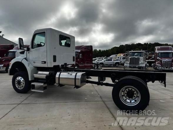 Peterbilt 548 商用底盤車