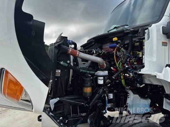 Peterbilt 548 商用底盤車