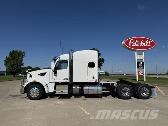 Peterbilt 567 曳引機組件