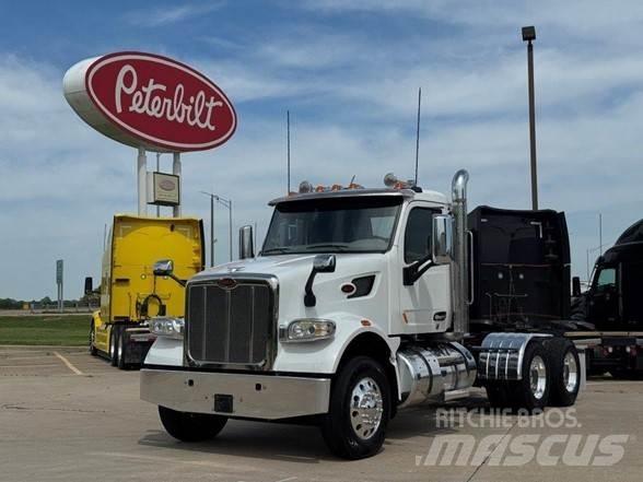 Peterbilt 567 曳引機組件