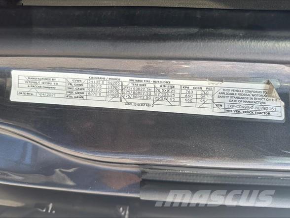 Peterbilt 567 曳引機組件