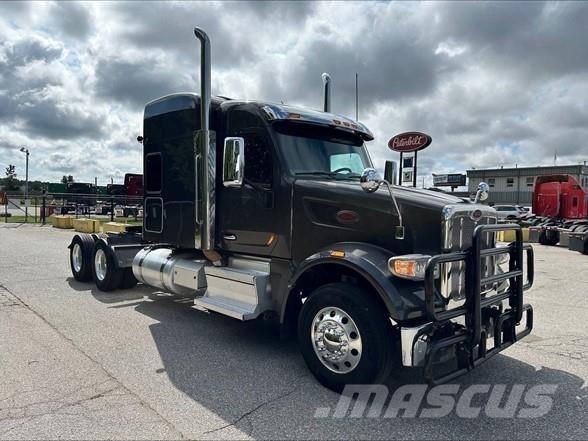 Peterbilt 567 曳引機組件