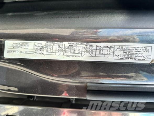 Peterbilt 567 曳引機組件