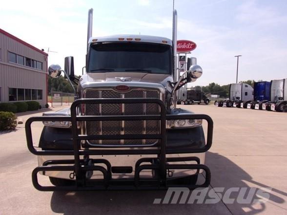 Peterbilt 567 曳引機組件