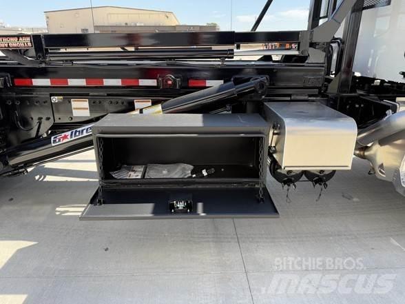 Peterbilt 567 商用底盤車