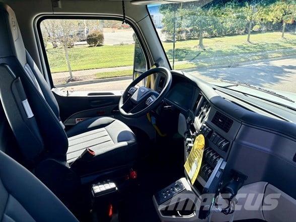 Peterbilt 567 其他