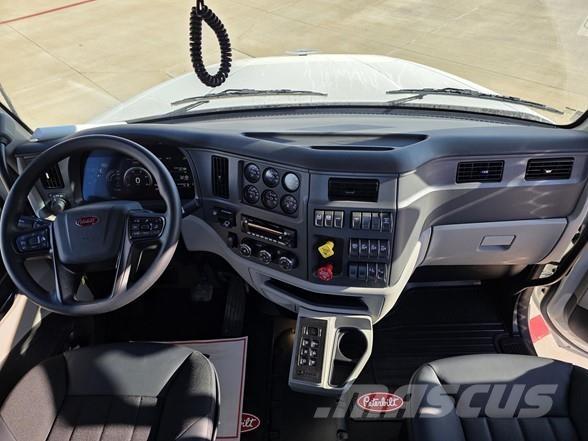 Peterbilt 567 傾卸式卡車