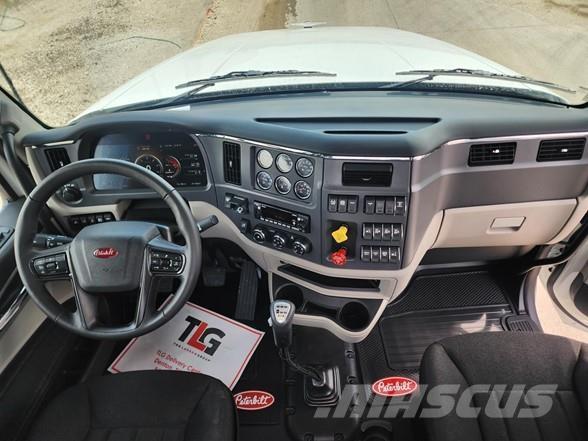 Peterbilt 567 曳引機組件