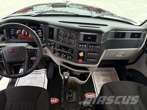 Peterbilt 567 曳引機組件